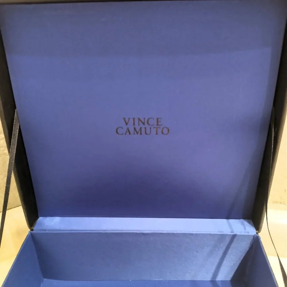 NEW VINCE CAMUTO BLACK BOX